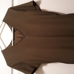 Ann Taylor v neck shell